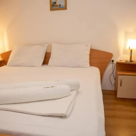 Апартамент Convenient 1-bedroom Flat Next To Harmanite *