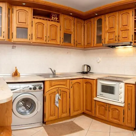 Апартамент Convenient 1-bedroom Flat Next To Harmanite *